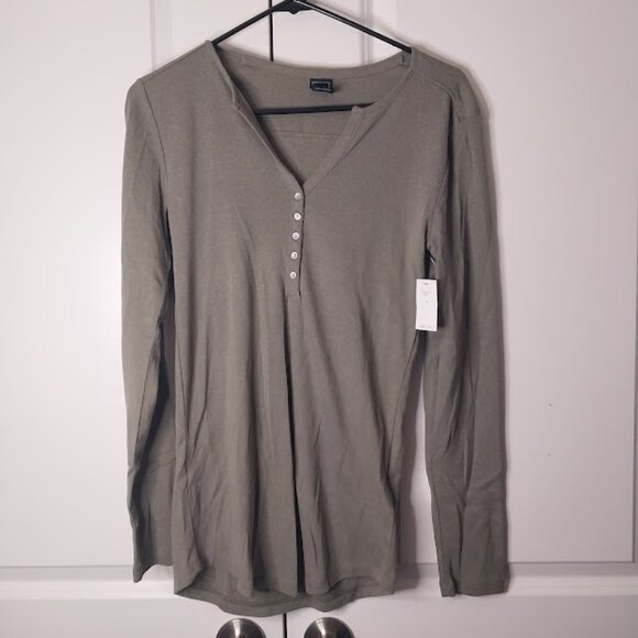 Gap Woman's Long Sleeve Blouse - Picture 1 of 9